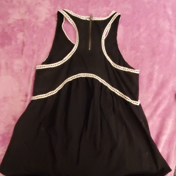 **7 for $25 Cute Tank with lace.. - Picture 4 of 4